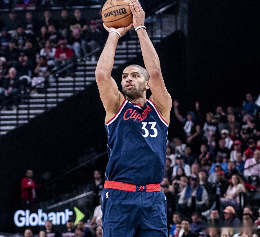 快船103-114太阳迎3喜1忧！祖巴茨+2将出价值，篮板根本没人抢！